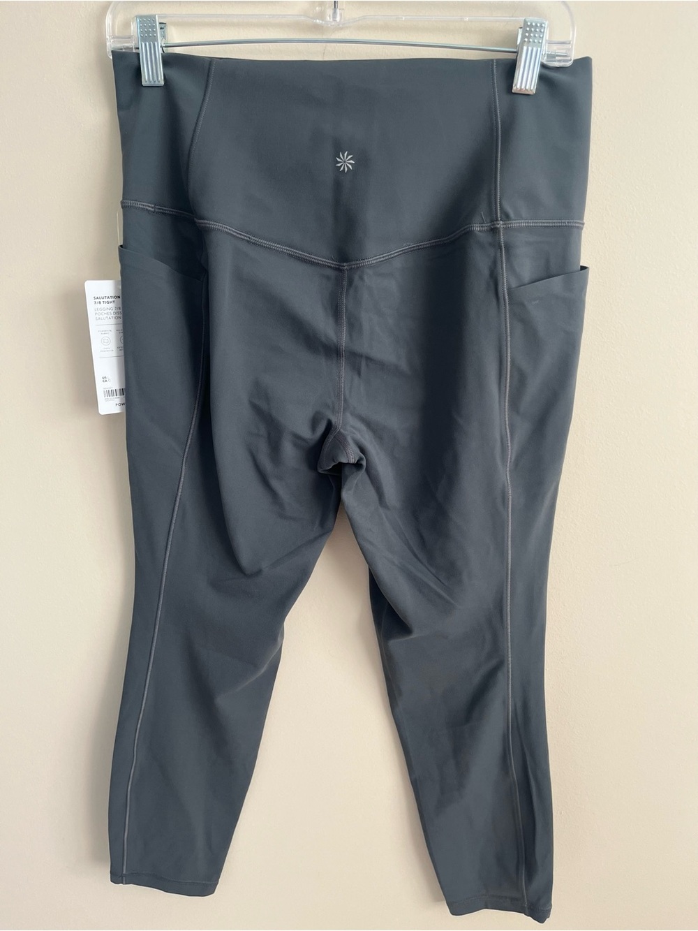 NWT-Athleta Gray Salutation Stash 7/8 Tight, Large - Picture 2 of 3